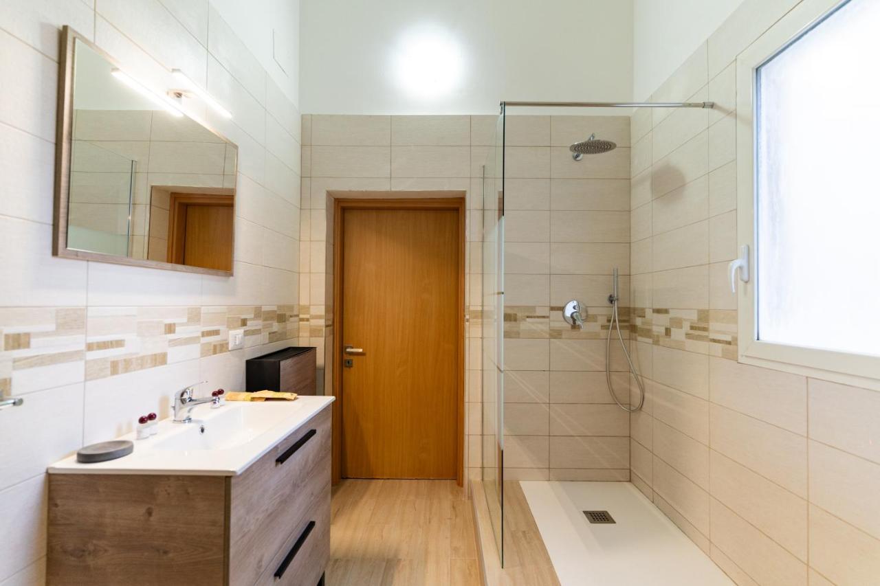 Ferienwohnung La Perla Nascosta Sul Mare 5.Min Barivecchia E Porto Di Bari Exterior foto