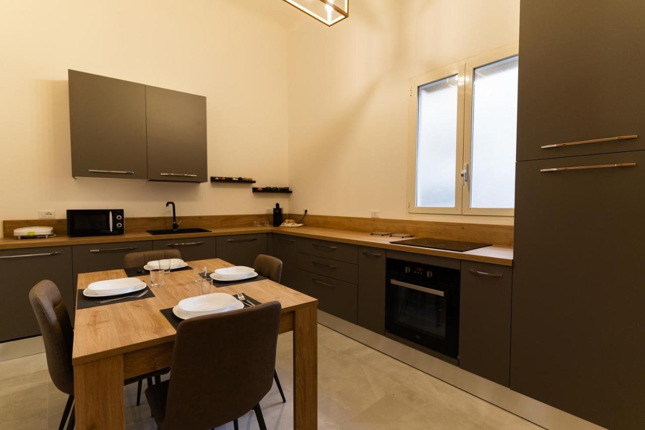 Ferienwohnung La Perla Nascosta Sul Mare 5.Min Barivecchia E Porto Di Bari Exterior foto