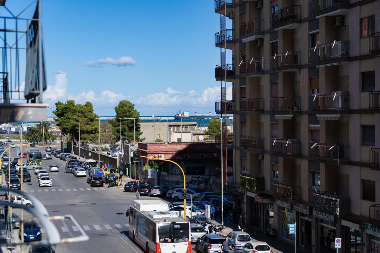 Ferienwohnung La Perla Nascosta Sul Mare 5.Min Barivecchia E Porto Di Bari Exterior foto